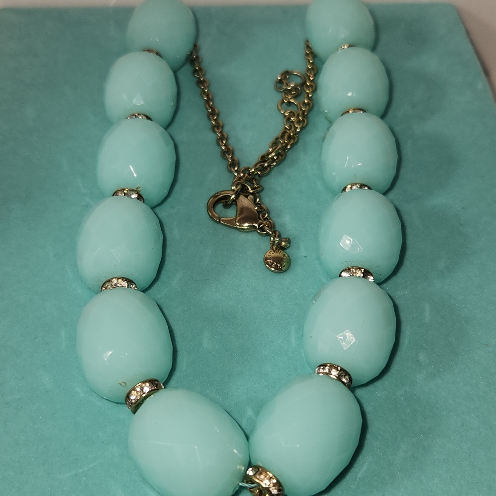 #2559,  J.CREW CHUNKY BEADED NECKLACE, FACETED ACRYLIC BEADS 19"IN